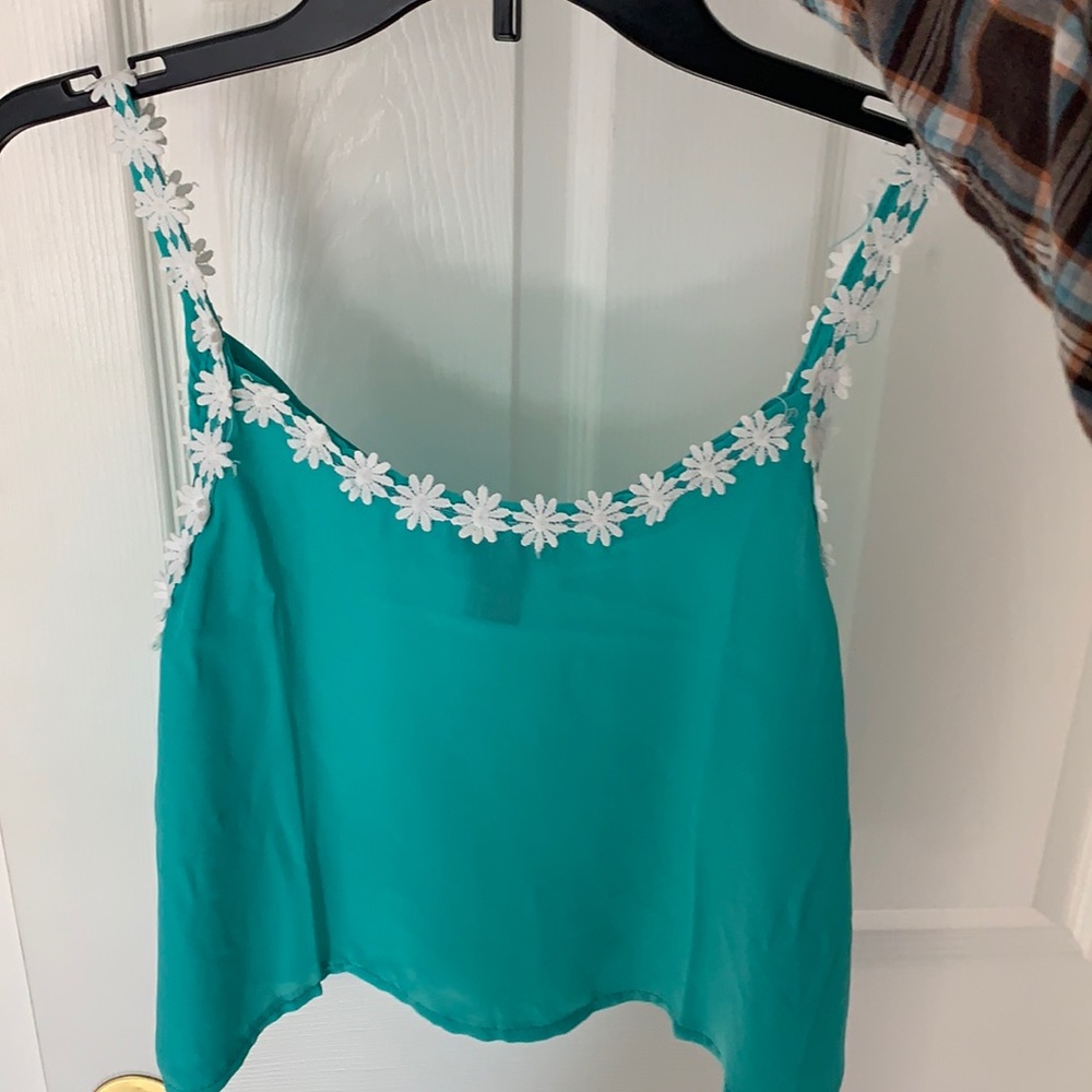 FLOWY FLOWER TANK